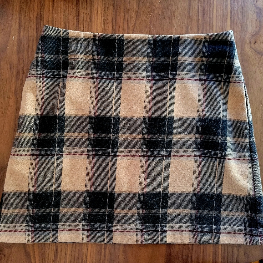Uniqlo Brown Burgundy Plaid Wool Skirt WITH POCKETS